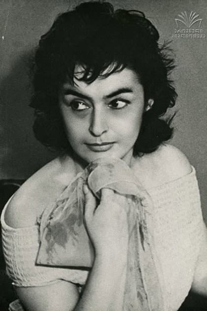 მედეა ჩახავა