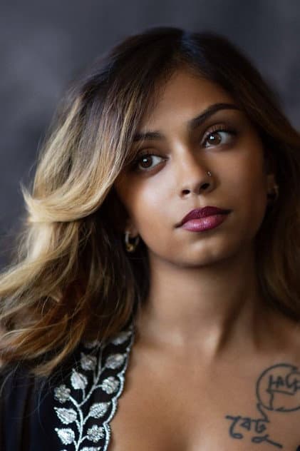 Anjini Taneja Azhar