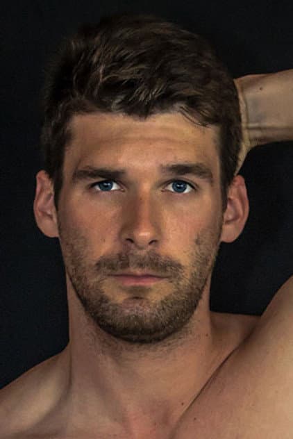 Dustin Holloway