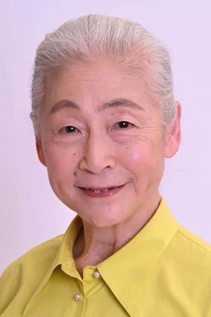 Natsue Hyakumoto