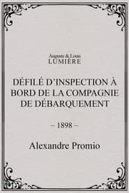 Défilé d’inspection à bord de la compagnie de débarquement