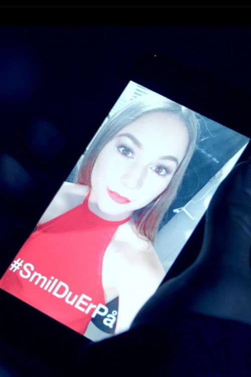 Smil, du er på