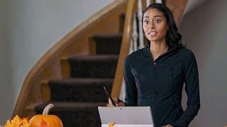Preview - Falling for Look Lodge - Hallmark Channel