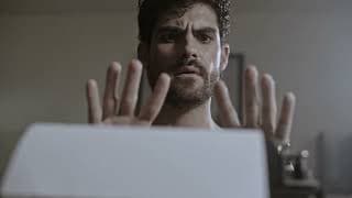 LA VIDA EN GRIS Trailer 1
