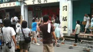 Recreating Chinatown on the set of 回家过年 by Anthony Chen
