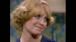 Clip: "Liz was a lez?!" - K Callan as the partner of Edith's Cousin Liz on ALL IN THE FAMILY, 1977