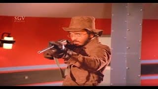 Sharpshooter Ravichandran Arrived To Save Thoogudeepa Srinivas | Khadima Kallaru Kannada Movie Scene