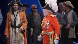The Pirates of Penzance directed by Mike Leigh ǀ English National Opera