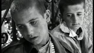 Τι έκανες στον πόλεμο Θανάση (1971) Σκηνές από την κατοχή