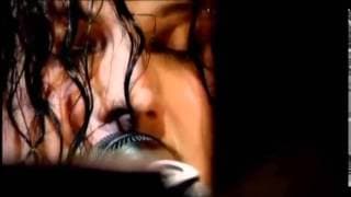 The White Stripes - Jack plays piano moment (concert Under Amazonian Lights)