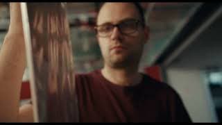 Trailer 2