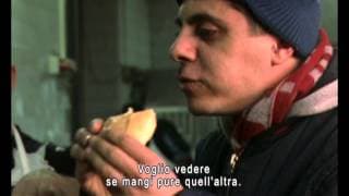 LaCapaGira (Alessandro Piva, 1999) - Fame chimica e cornetti