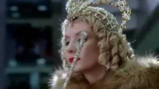 Под музыку Земфиры...(трейлер "Мелодия для шарманки")