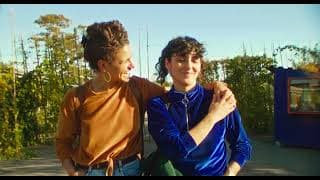 Una baila, la Otra no - Trailer