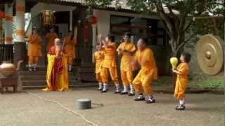 Kungfu Pocong Perawan [Trailer]