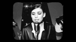Lykke Li - 'Sadness Is a Blessing' (Live on the Moon)