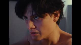 TRAILER REFULGENTE