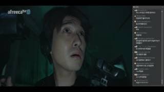 HIDE-AND-NEVER SEEK (2016)